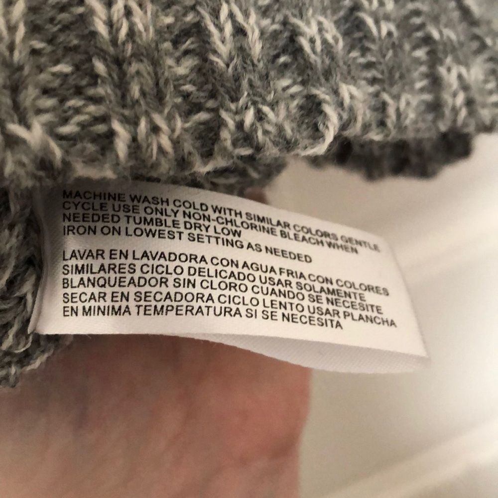 Sweater - Picture 4 of 5